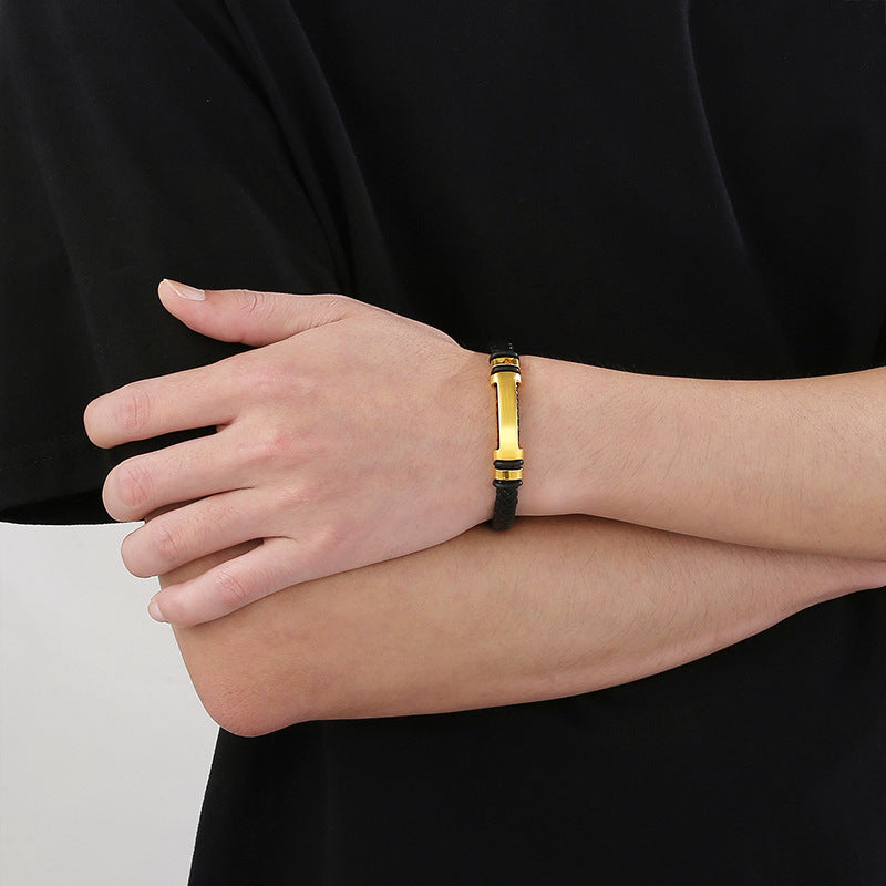 Simple braided leather bracelet with magnetic plate – unisex design