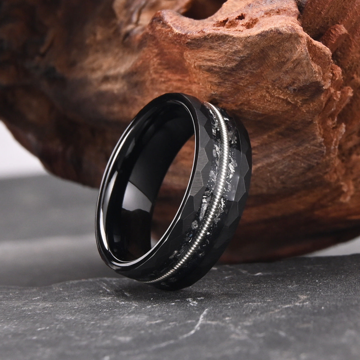 PIOWNN® 8mm Wolframcarbid Ring - Schwarz mit Meteorit & Gitarrensaiten, kratzfester Musiker-Schmuck