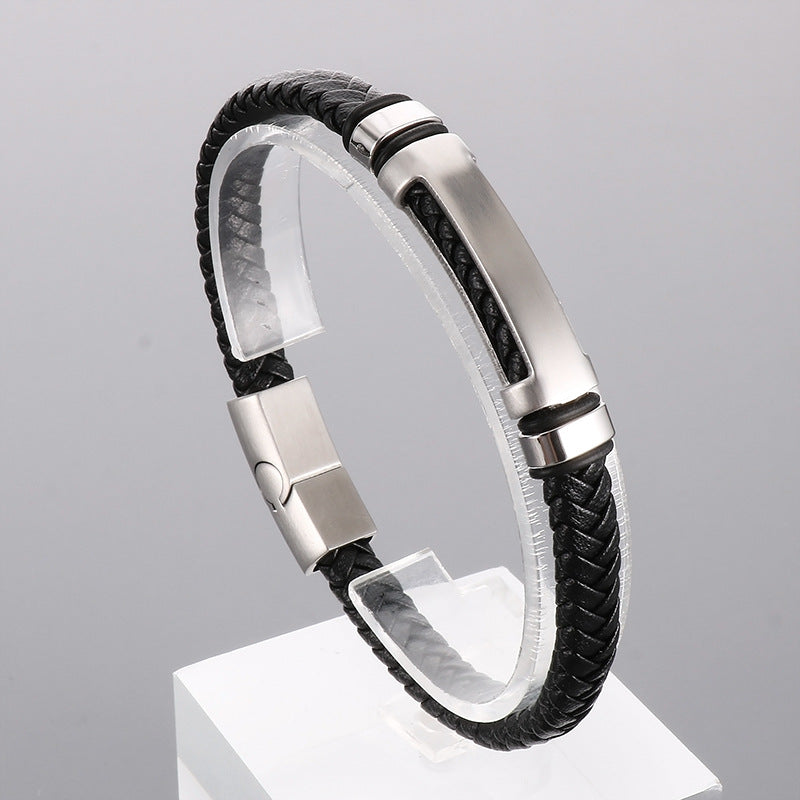 Simple braided leather bracelet with magnetic plate – unisex design
