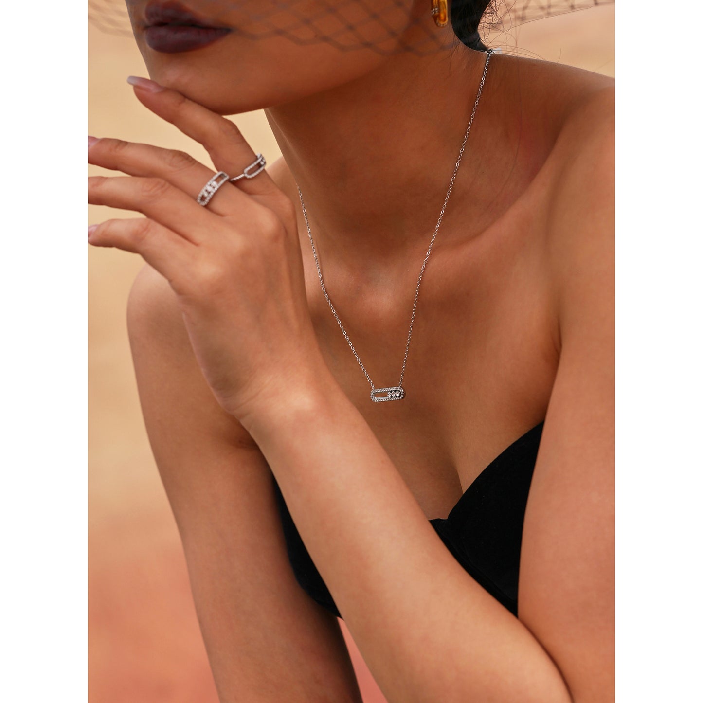 Sliding zirconia pendant – 18K real gold plating or stainless steel look