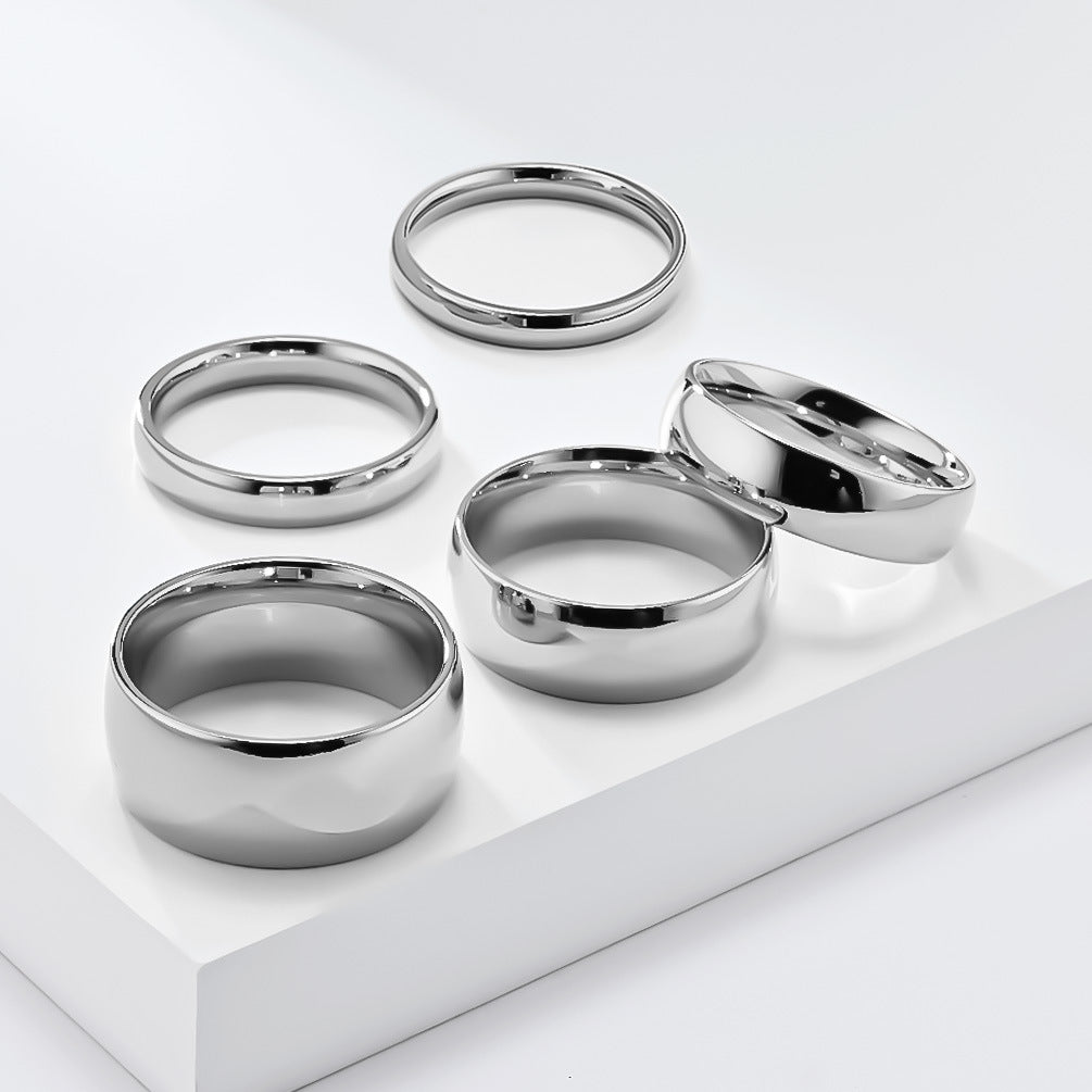 Simple titanium steel ring - High-quality shiny in black & steel colors - 18K gold plating - Unisex design - Fine jewelry for women & men