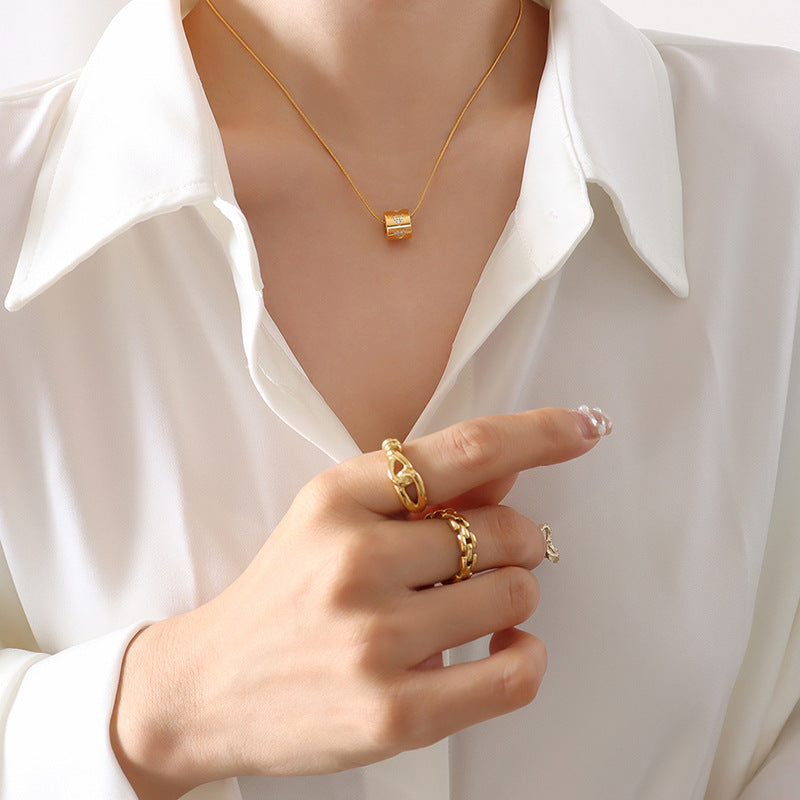 Zirconia-studded hollow cylinder pendant - stainless steel chain with 18K gold or high-gloss silver | Versatile & colorfast