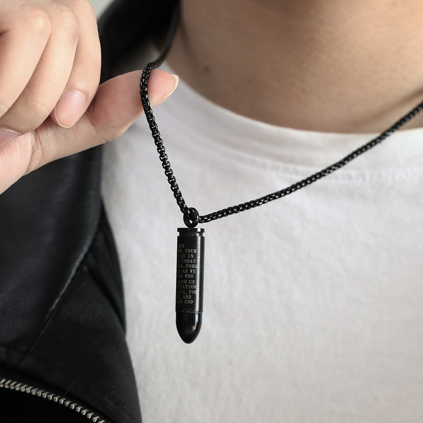 Modern cartridge pendant (screw-on) | Stainless steel necklace for men - Trendy ammunition look