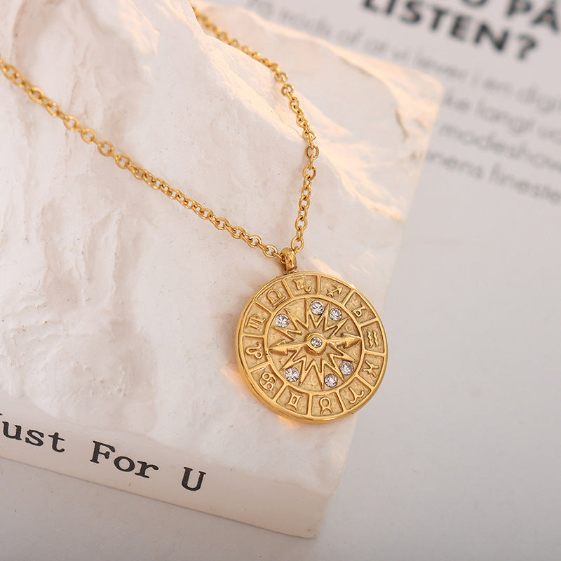Retro medal pendant with zirconia & relief dial – stainless steel chain in gold or silver