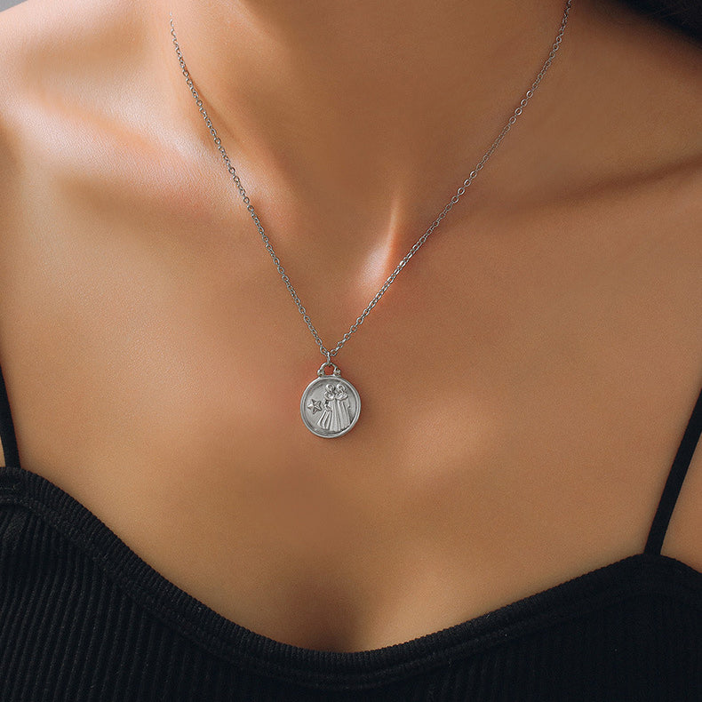 Elegant zodiac medallion with relief – timeless unisex necklace classic