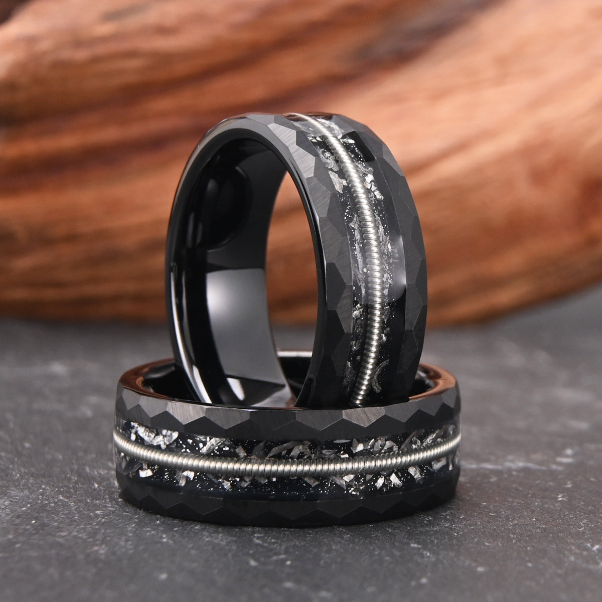 PIOWNN® 8mm Wolframcarbid Ring - Schwarz mit Meteorit & Gitarrensaiten, kratzfester Musiker-Schmuck