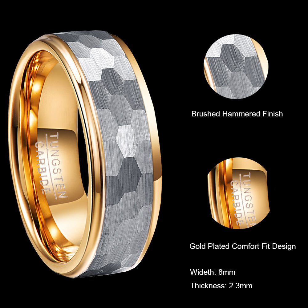 Herrenring aus Wolframcarbid in Silber-Grau matt mit sechseckigem Facettenschliff & goldener Innenseite – 8 mm, gravurfähig