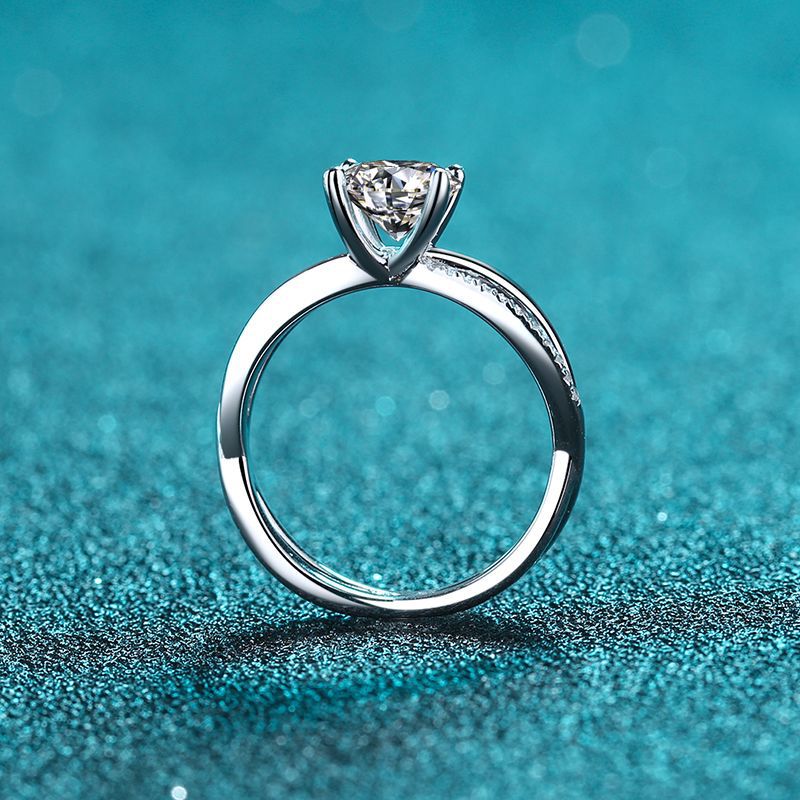 Four-claw zirconia ring (1ct) with intertwined cable band – 925 sterling silver rhodium-plated