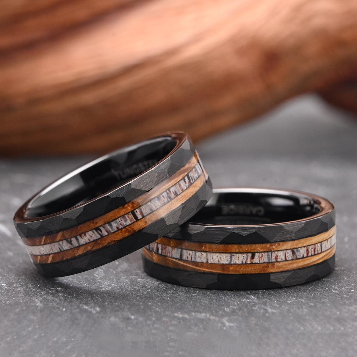 PIOWNN 8mm Wolframcarbid Ring - Schwarz beschichtet mit Hirschhorn
