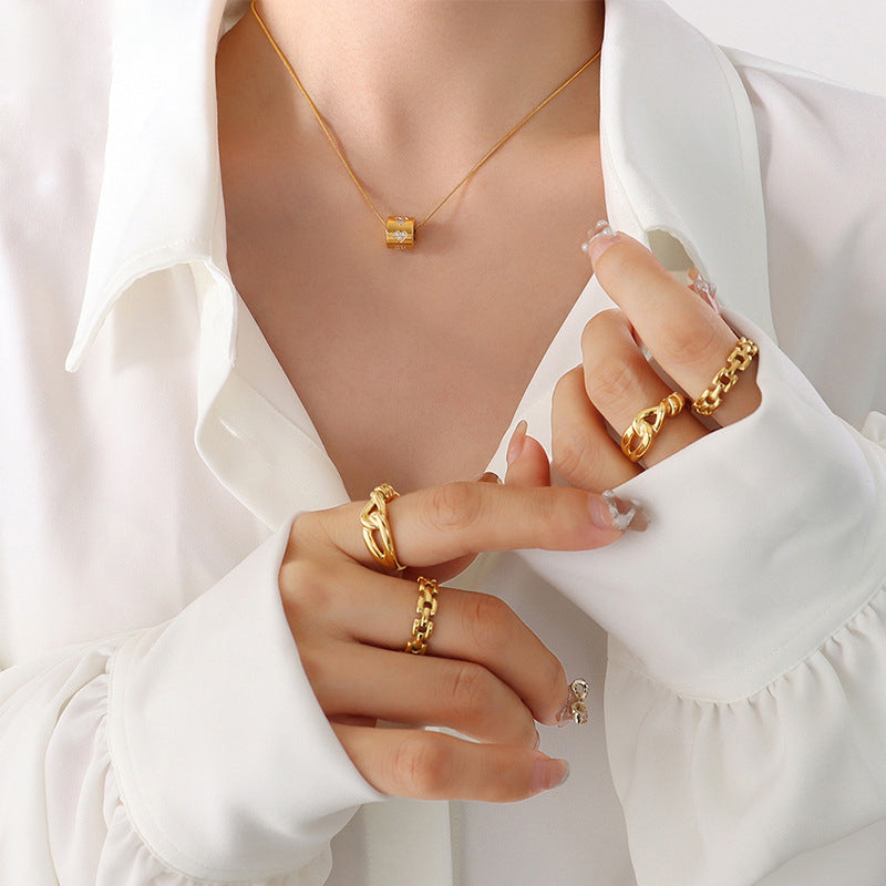 Zirconia-studded hollow cylinder pendant - stainless steel chain with 18K gold or high-gloss silver | Versatile & colorfast
