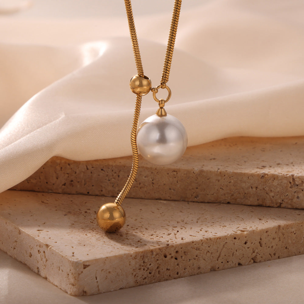 Mother-of-pearl pendant necklace | Stainless steel with 18K gold or high-gloss silver - Elegant piece of jewelry