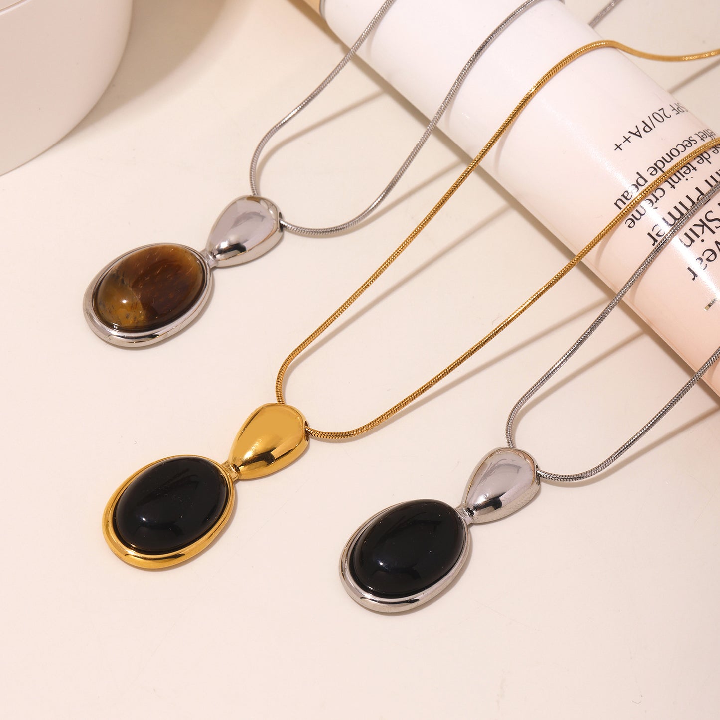 Long oval chain with tiger eye & black onyx – 18K real gold plating or stainless steel look (optional)