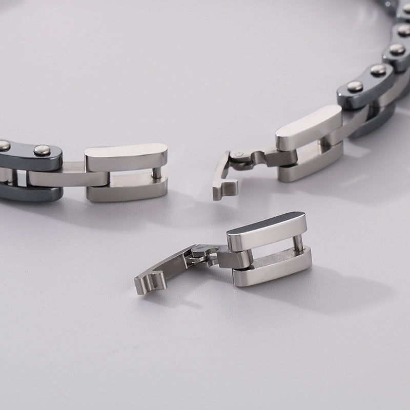 Maritime titanium steel bracelet for men – with engraved anchor motif & robust link chain