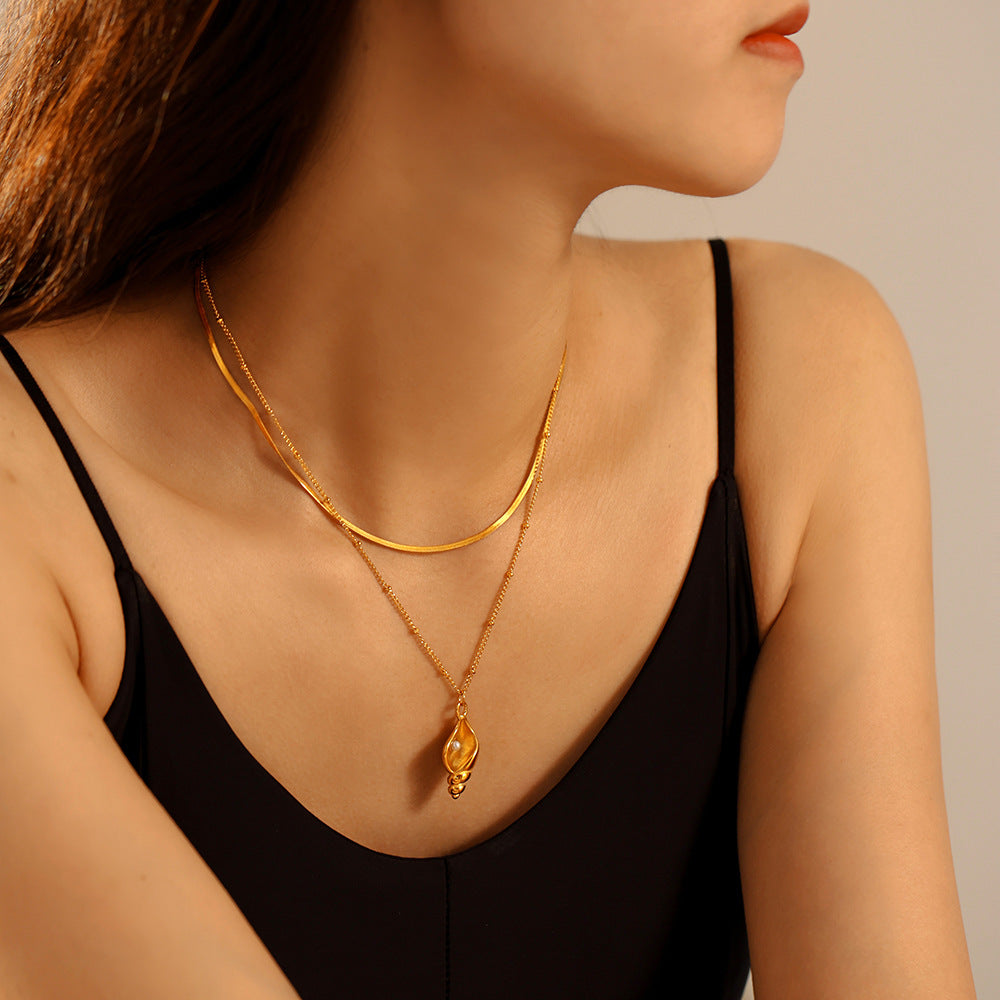 Snail shell pendant necklace with faux pearl | Stackable stainless steel set - 18k gold or high-gloss silver finish