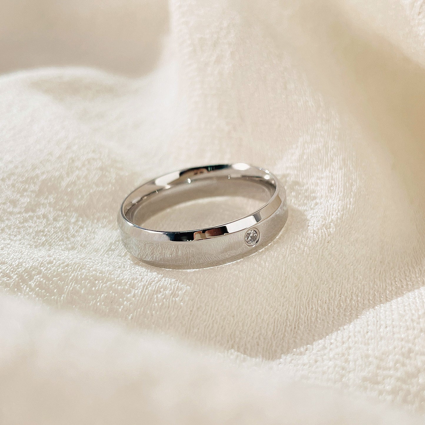 Stainless steel couple rings – hypoallergenic & rust-proof for couples