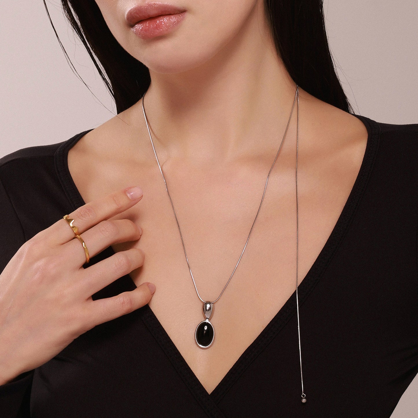Long oval chain with tiger eye & black onyx – 18K real gold plating or stainless steel look (optional)