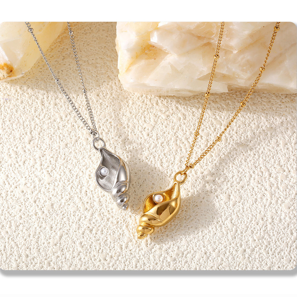 Snail shell pendant necklace with faux pearl | Stackable stainless steel set - 18k gold or high-gloss silver finish