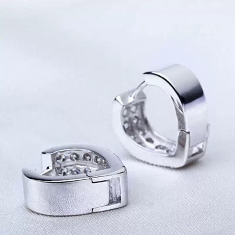 Fashionable V-heart ear clips with double row of zirconia - copper rhodium-plated/gold-plated