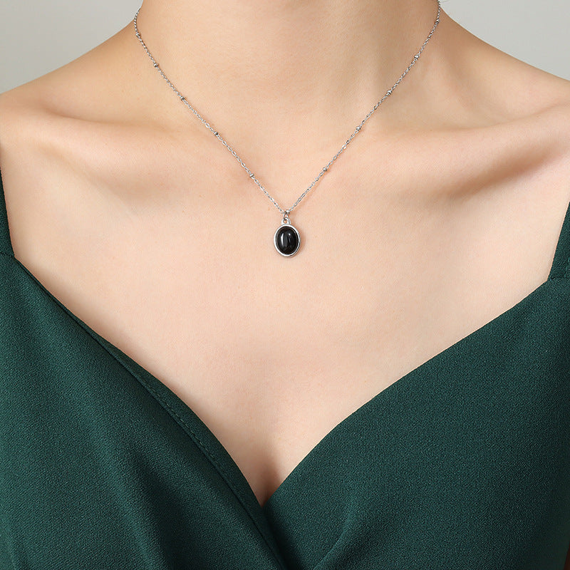 Retro chaton pendant necklace made of stainless steel | With cat's eye effect stone - 18K gold or high-gloss silver look
