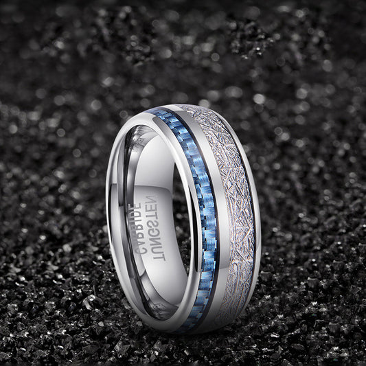 Wolframcarbid-Ring mit Gravur & Kühlfaser-Einlage – Innovatives Schmuckdesign