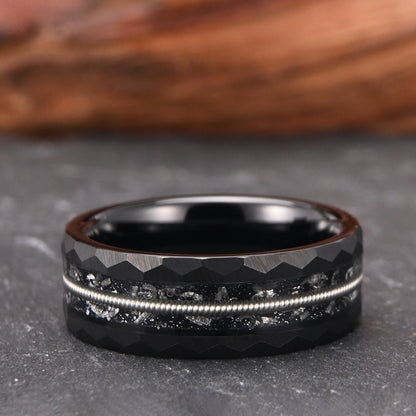 PIOWNN® 8mm Wolframcarbid Ring - Schwarz mit Meteorit & Gitarrensaiten, kratzfester Musiker-Schmuck