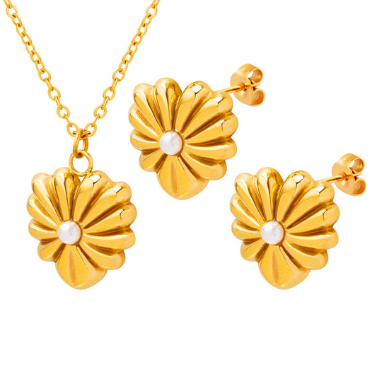 Retro flower earrings &amp; necklace | Stainless steel with 18K gold plating or high-gloss silver finish - Timelessly elegant