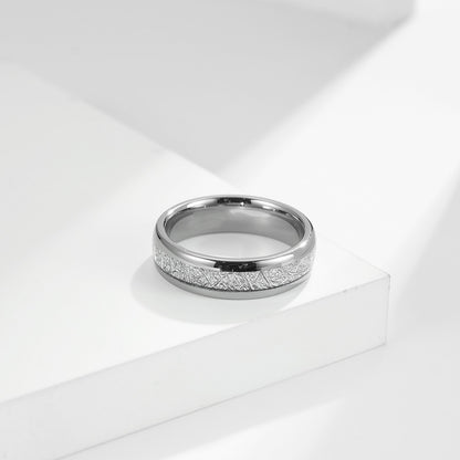 Geschwungener Wolframcarbid-Ring mit Kühlfaser-Einlage – Modernes Paarring-Set