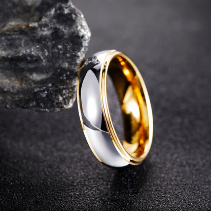 Partnerringe aus Wolfram mit goldfarbenem Stufendesign – modern & zeitlos