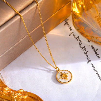 Vintage star pendant with shell motif – stainless steel chain in 18k gold or silver