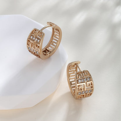 Great Wall pattern ear clips with zirconia - copper gold-plated (2 cm diameter)