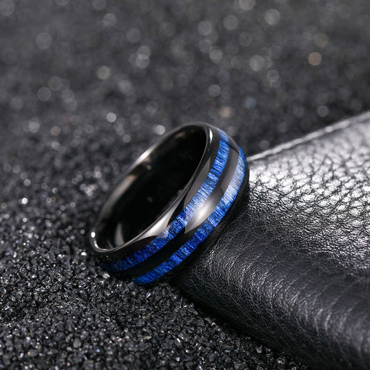 Wolframcarbid-Ring mit gewölbtem Design und doppelter Einlage aus blauem Ahornholz