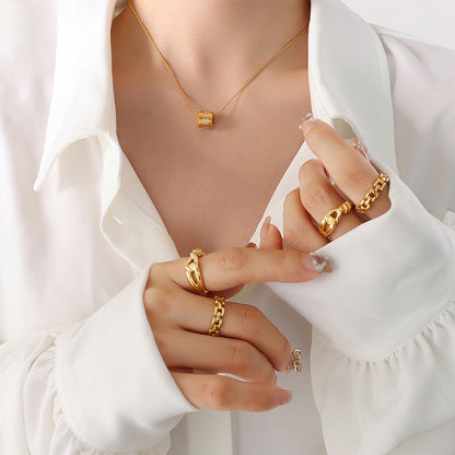 Zirconia-studded hollow cylinder pendant - stainless steel chain with 18K gold or high-gloss silver | Versatile &amp; colorfast