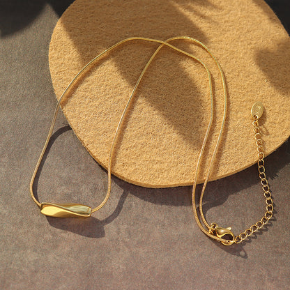 Minimalist twist necklace – 18K gold-plated stainless steel or silver stainless steel look