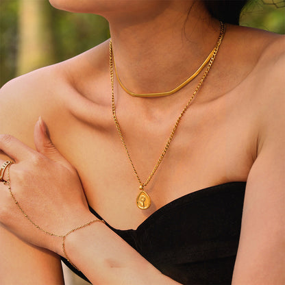 Flower pendant necklace – Minimalist design made of 18K gold-plated stainless steel or silver stainless steel look