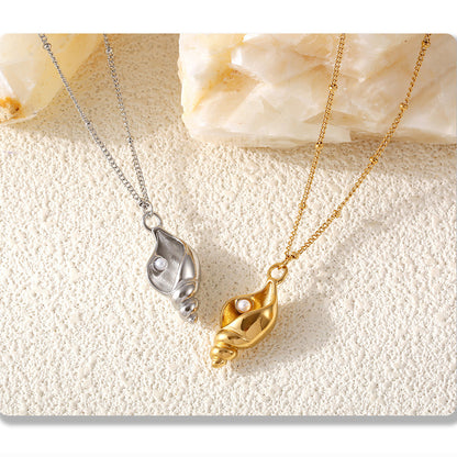 Snail shell pendant necklace with faux pearl | Stackable stainless steel set - 18k gold or high-gloss silver finish