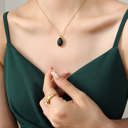 Retro chaton pendant necklace made of stainless steel | With cat's eye effect stone - 18K gold or high-gloss silver look