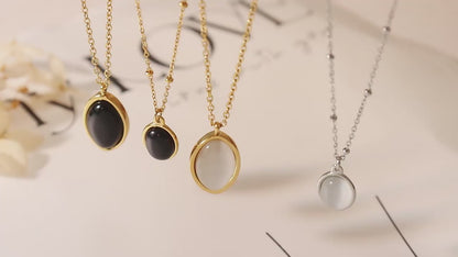 Retro chaton pendant necklace made of stainless steel | With cat's eye effect stone - 18K gold or high-gloss silver look
